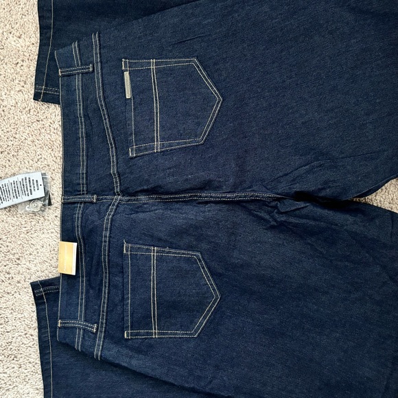 Women’s jeans - Picture 2 of 4